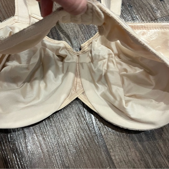 Wacoal Bra Women's 42DDD Cream Awareness Underwire Full Coverage - Picture 6 of 8